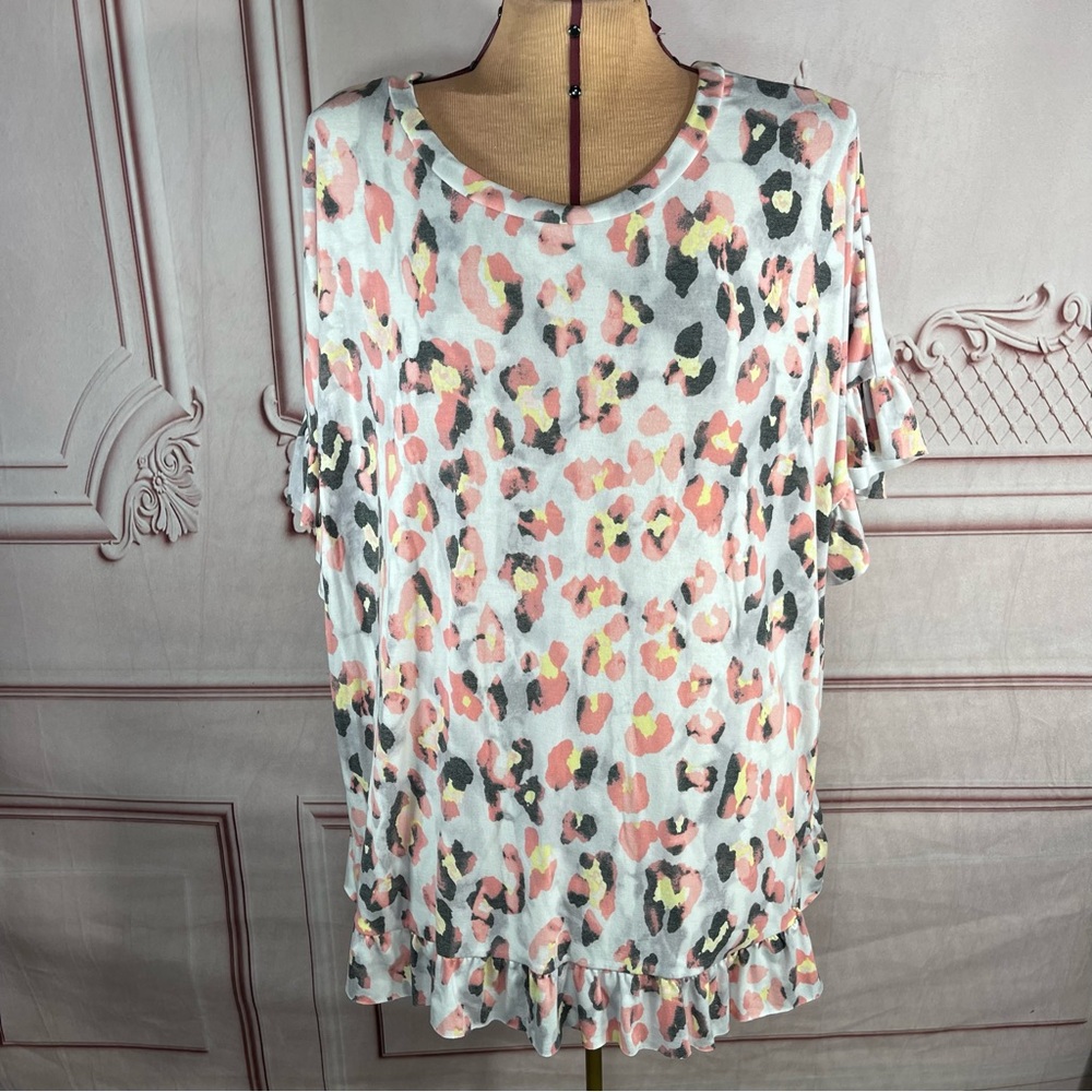 NWT Glitzy Girlz Under the Sun Coral Watercolor Leopard Print Top 3XL - Picture 4 of 10